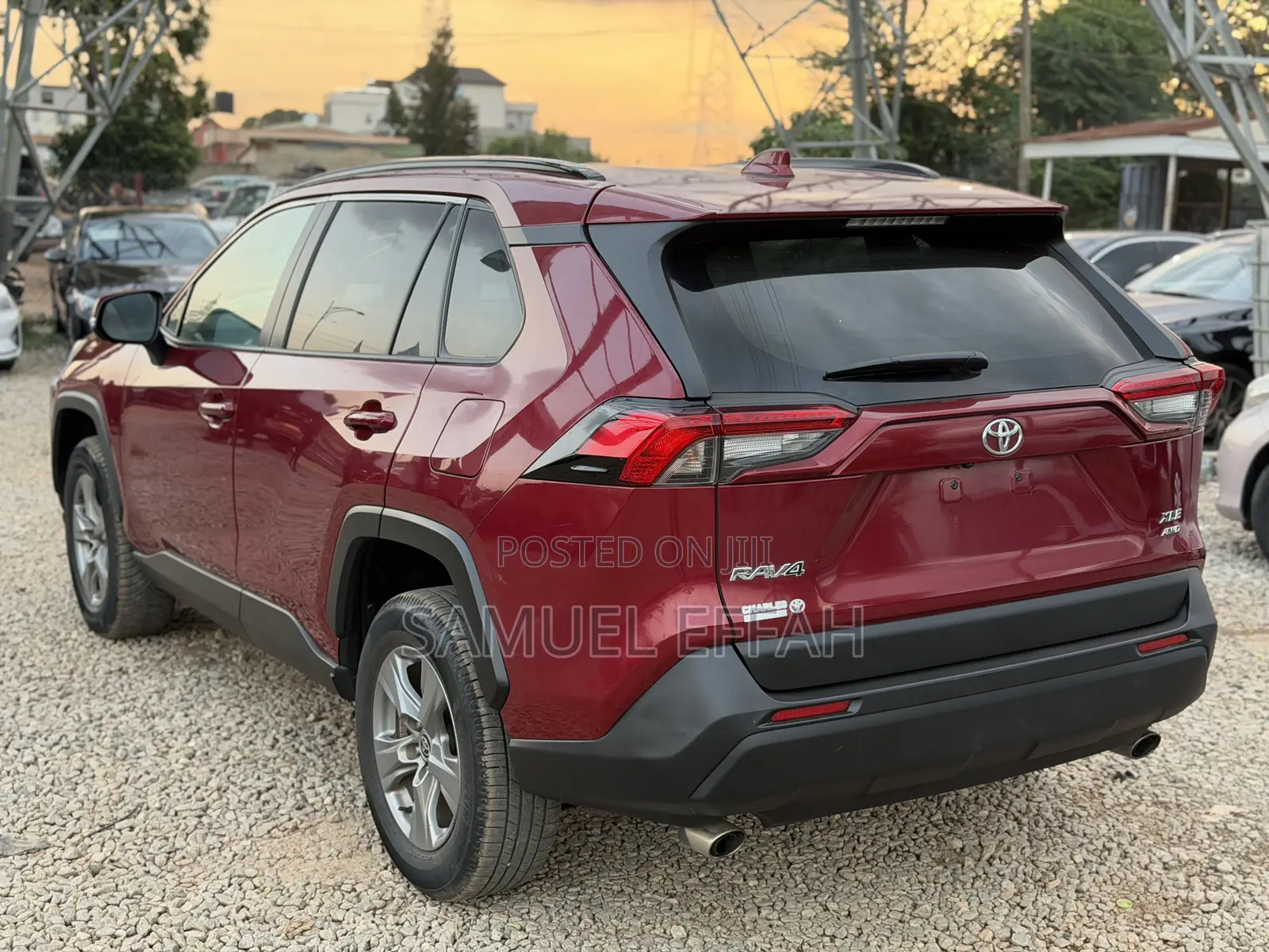 Toyota RAV4 2022 Red