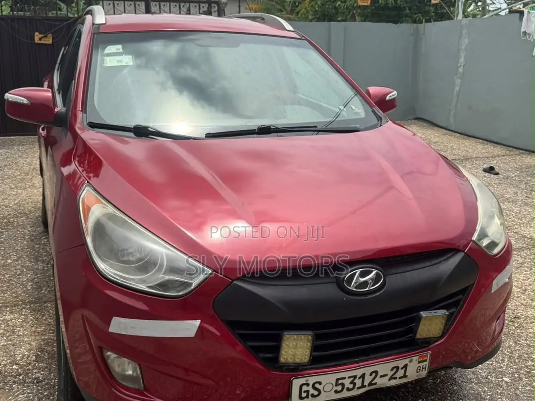Hyundai Tucson 2013 Red