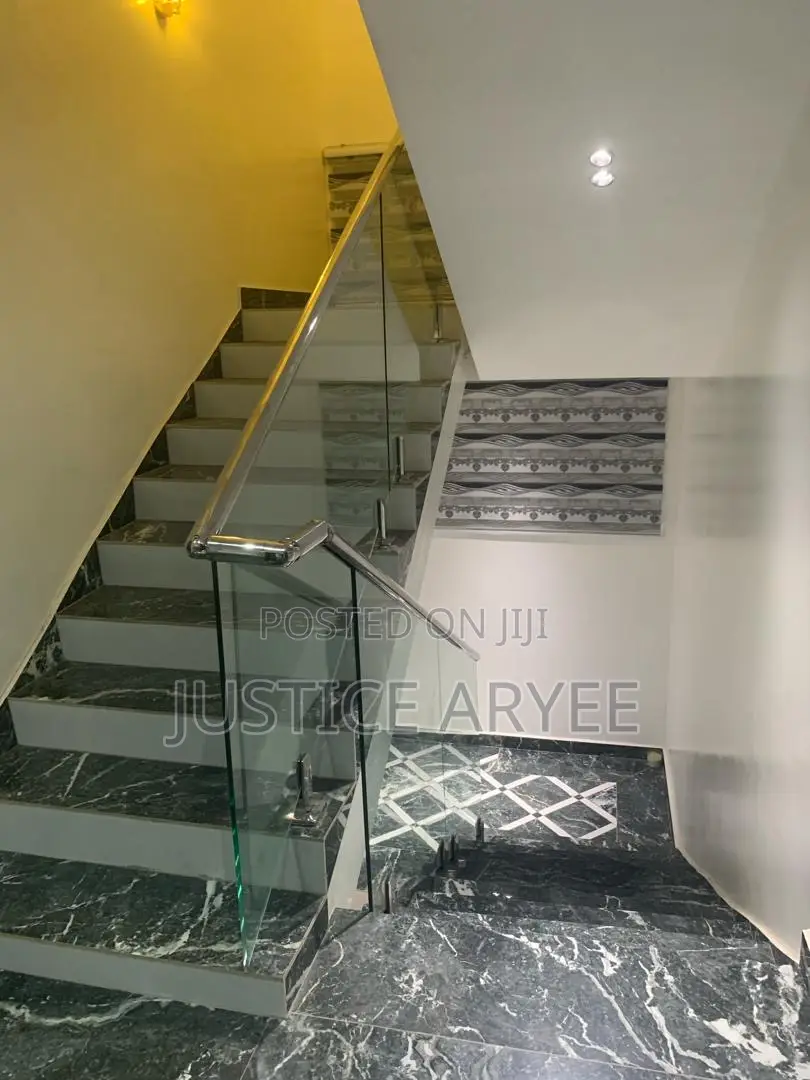 Professional Frameless Glass Installer