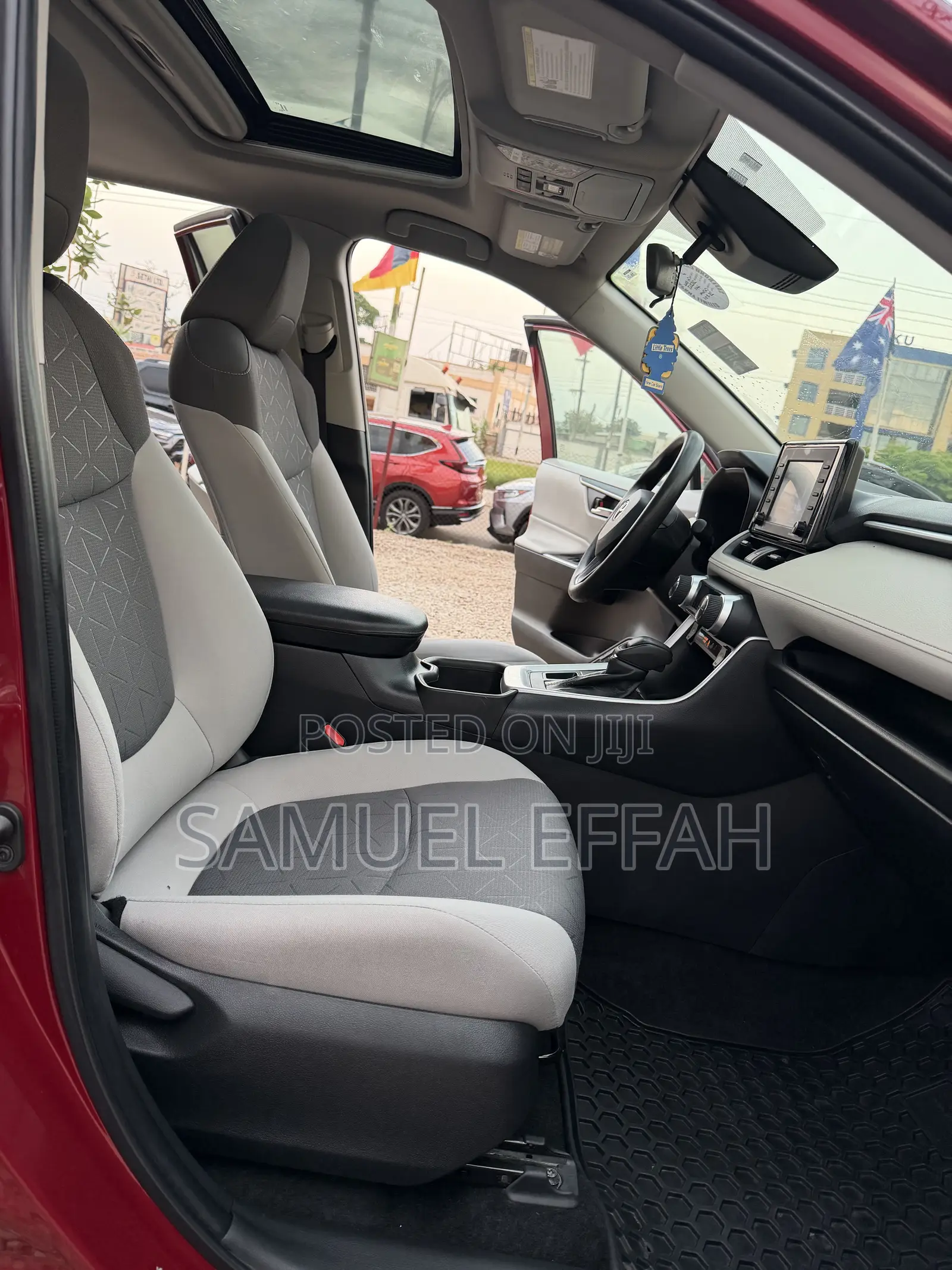 Toyota RAV4 2022 Red