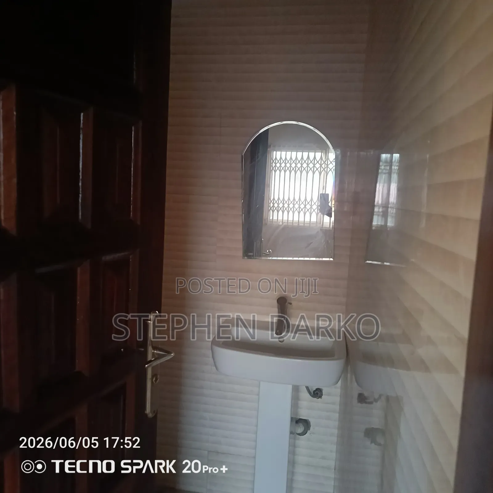4bdrm House in Steve Estate, Adenta for rent