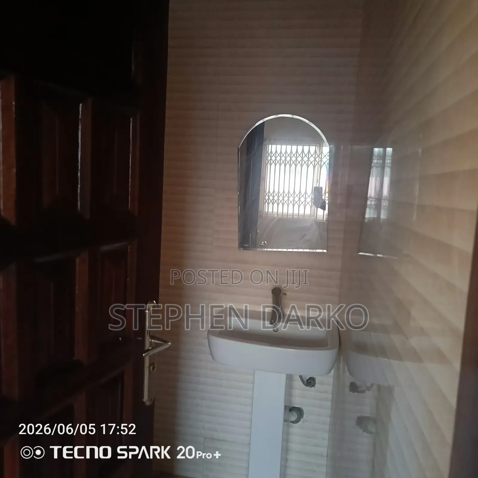 4bdrm House in Steve Estate, Adenta for rent