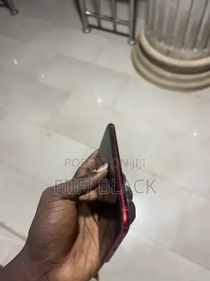 Apple iPhone XR 128 GB Red