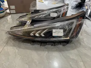 Hyundai Elantra 2019-2020 Headlights Led Available