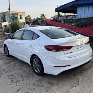 Hyundai Elantra SE 2018 White