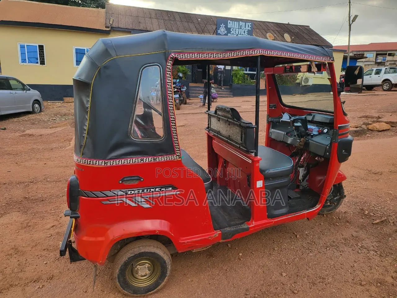 TVS HLX Plus ES 2025 Red