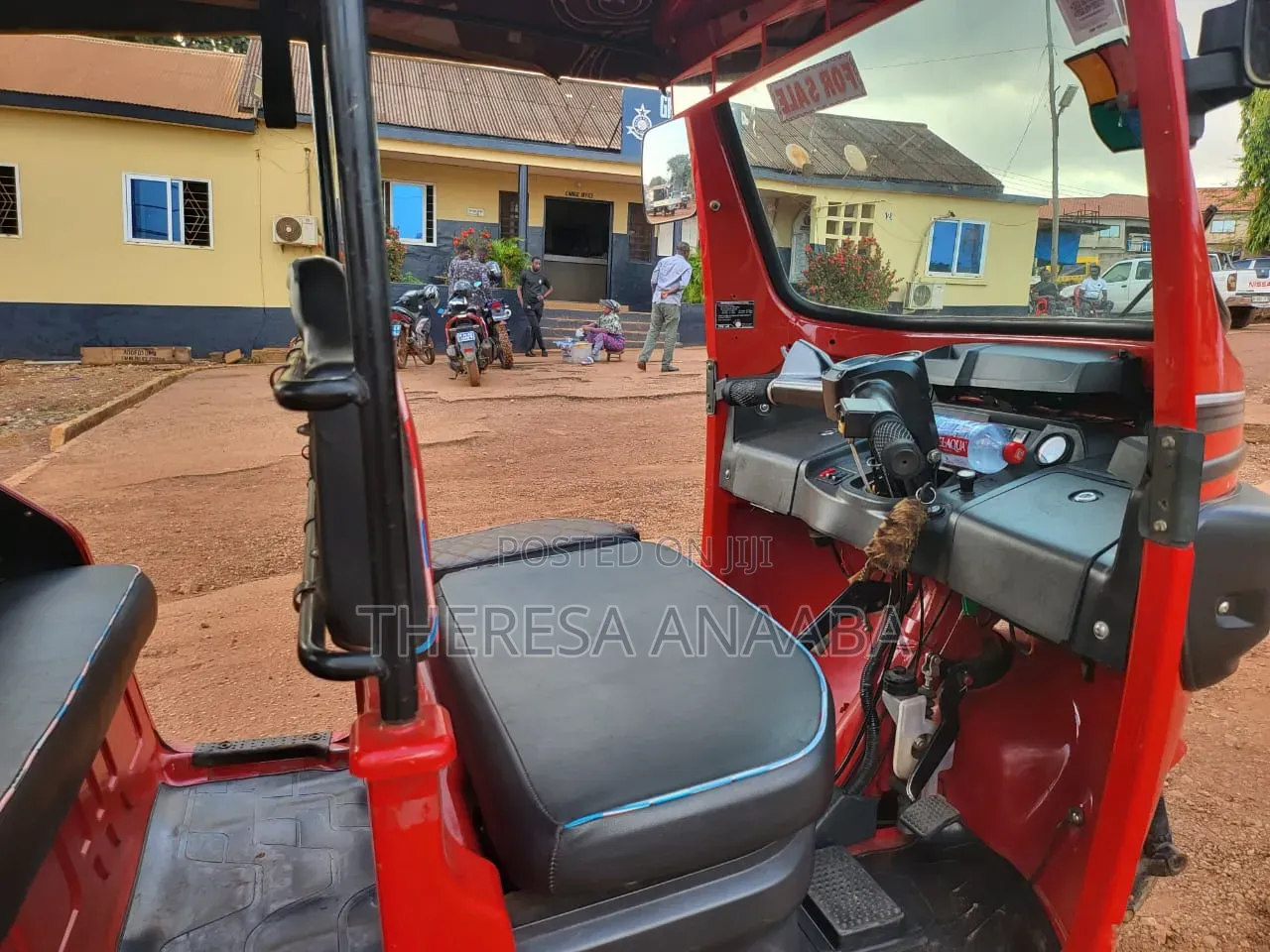TVS HLX Plus ES 2025 Red