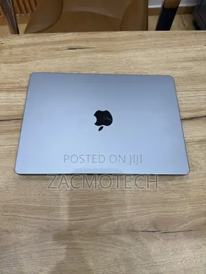 Laptop Apple MacBook Pro 2023 M3 8GB Apple M3 SSD 1T