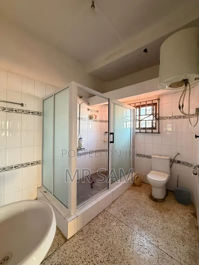 4bdrm Apartment in Sam Properties, Old Barrier for rent