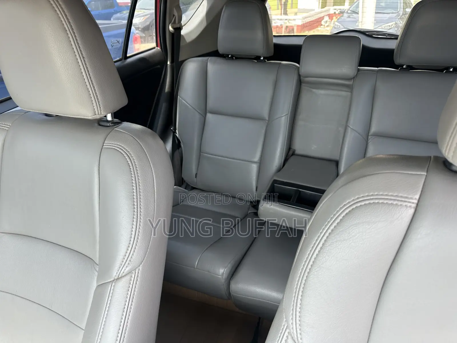 Toyota RAV4 SE 4dr SUV (2.5L 4cyl 6A) 2018 Red