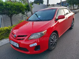 Toyota Corolla LE 4dr Sedan (1.8L 4cyl 4A) 2011 Red