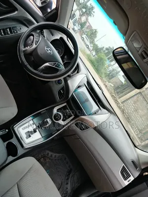 Hyundai Elantra 2013 Silver