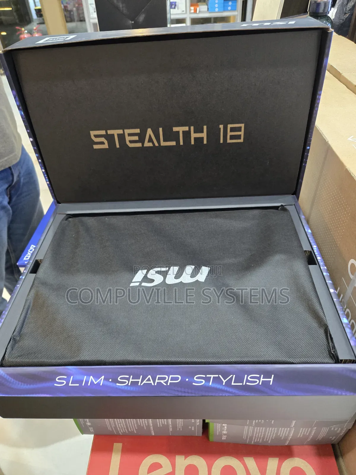 New Laptop MSI Stealth 17 Studio A13V 32GB Intel Core Ultra 9 SSD 1T