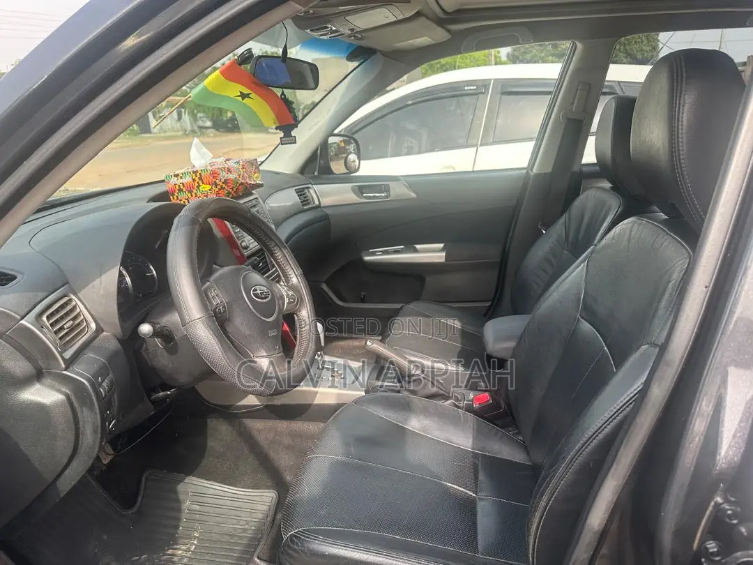 Subaru Forester 2010 Gray