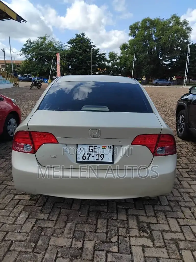 Honda Civic 1.4 5 Door 2011