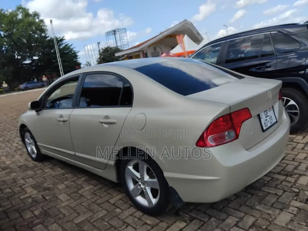Honda Civic 1.4 5 Door 2011