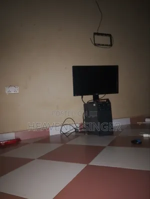 Desktop Computer Lenovo ThinkCentre M710 12GB Intel Core i7 HDD 1T