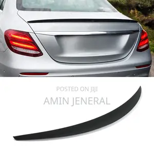W213 Boot Spoiler