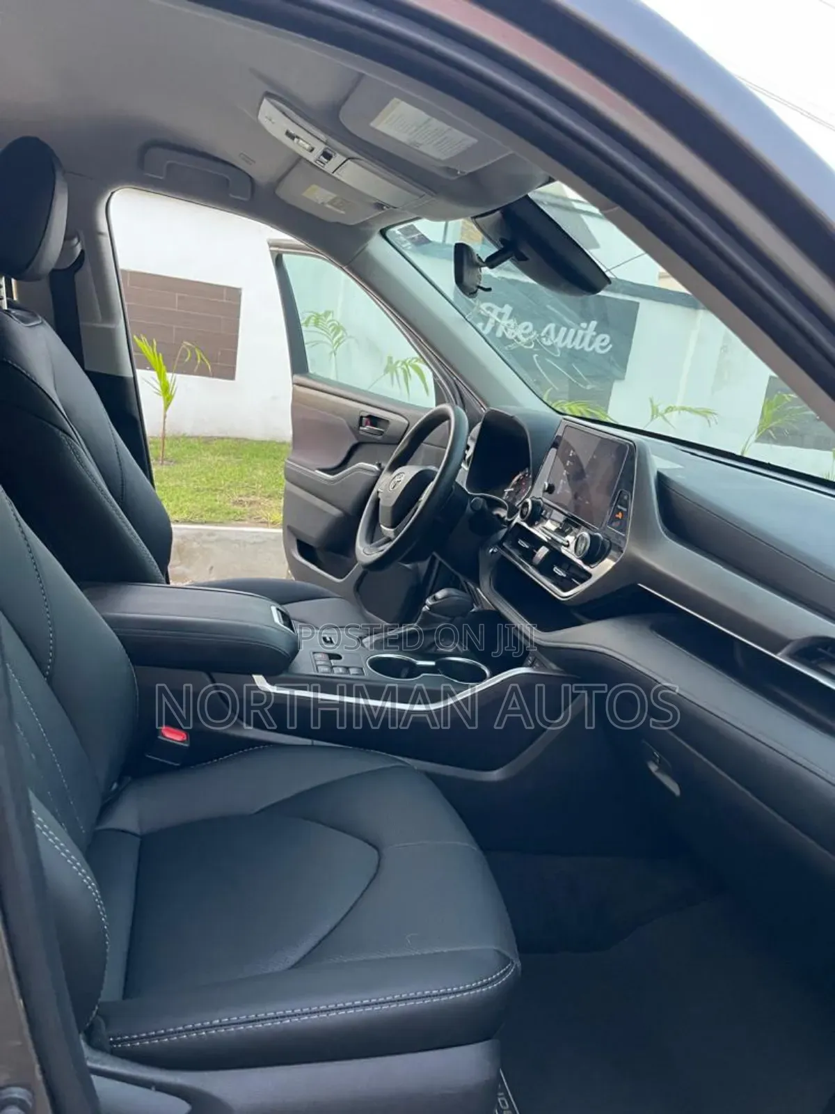 Toyota Highlander LE FWD 2023 Gray