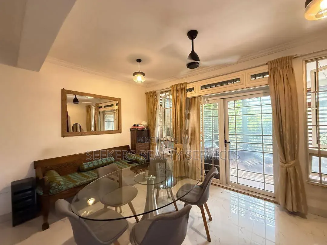Furnished 3bdrm House in Seekers Realty, Coffee Shop Area for rent