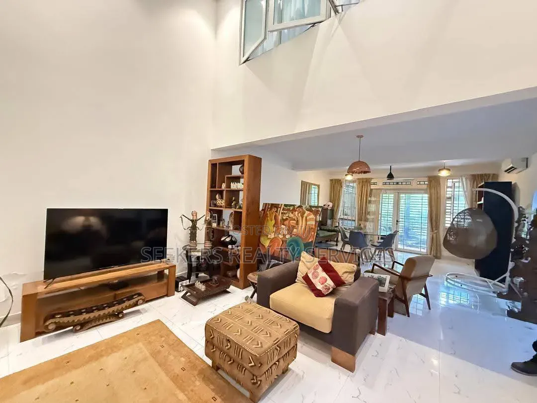 Furnished 3bdrm House in Seekers Realty, Coffee Shop Area for rent