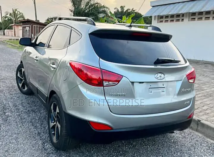 Hyundai Tucson Limited AWD 2015 Silver