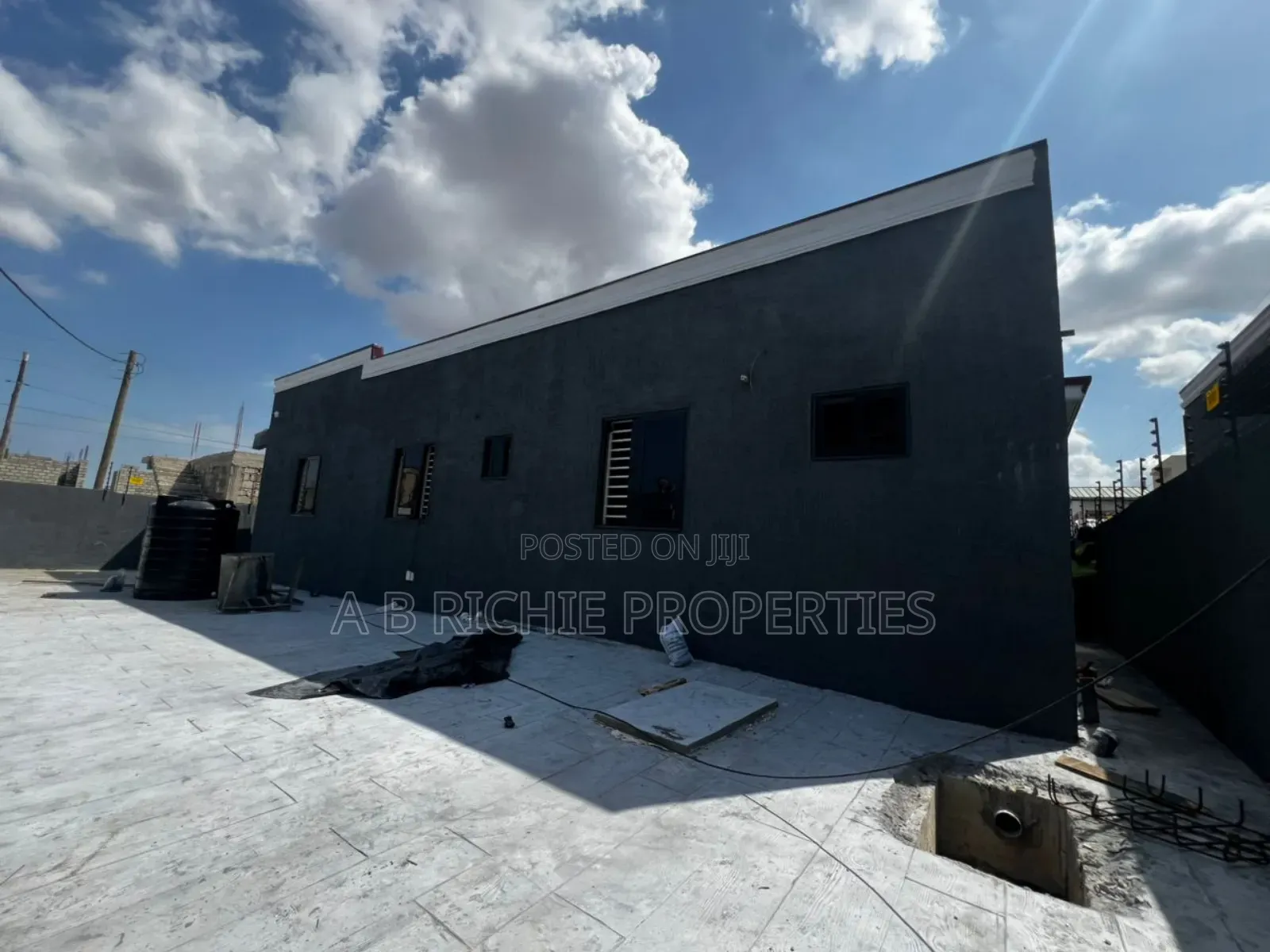 3bdrm Bungalow in Ab Richie Properties, Baatsona Total for sale