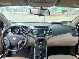 Hyundai Elantra 2016 Red