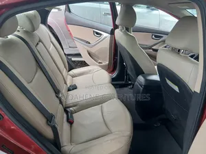 Hyundai Elantra 2016 Red