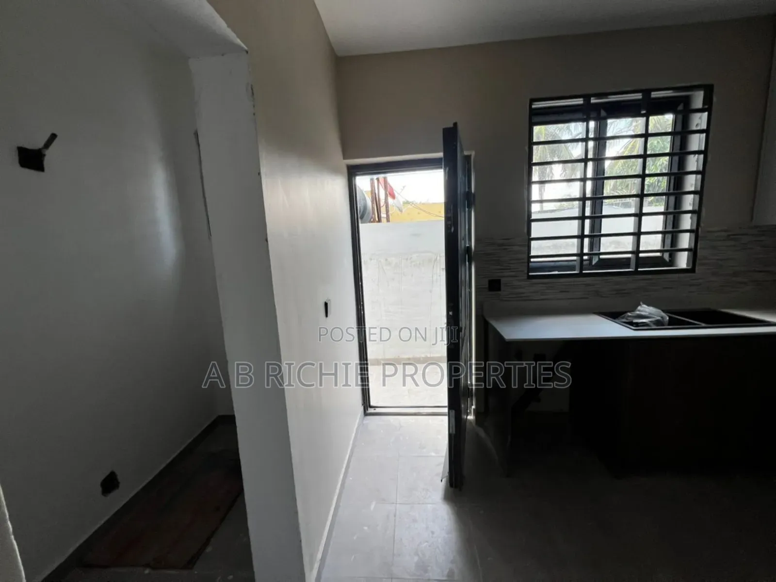 3bdrm House in Ab Richie Properties, Baatsona Total for sale
