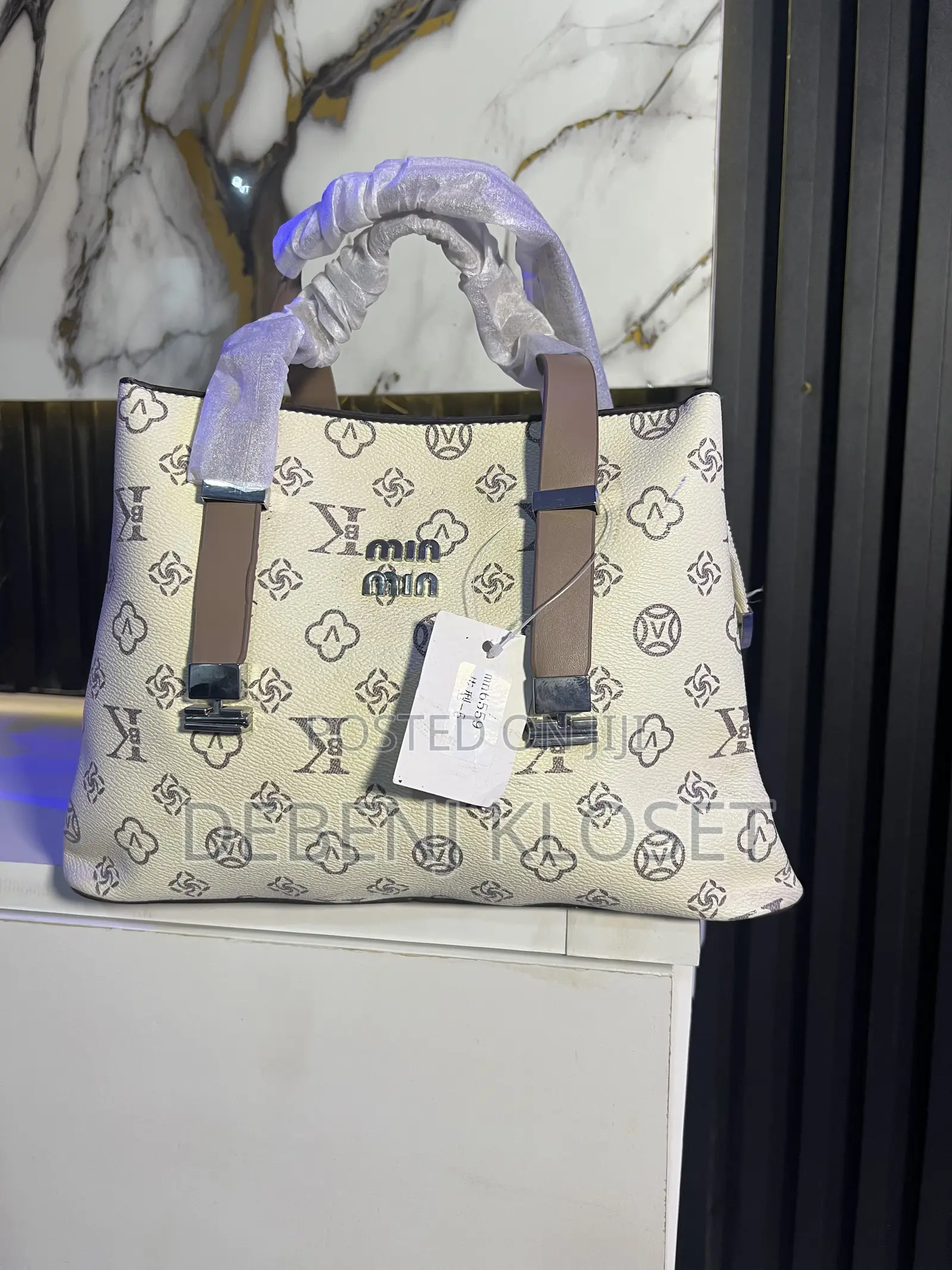 Ladies Hand Bag