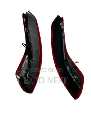 Nissan X-Trail T31 Tail Light Pair 2007-2014