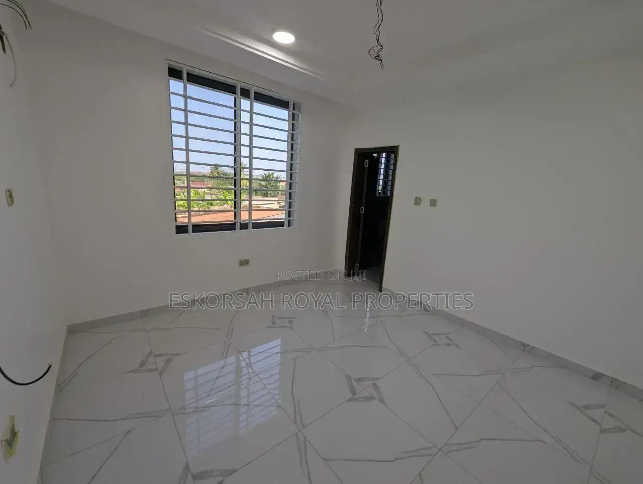 3bdrm House in Achimota Mill, Unity Closed for sale