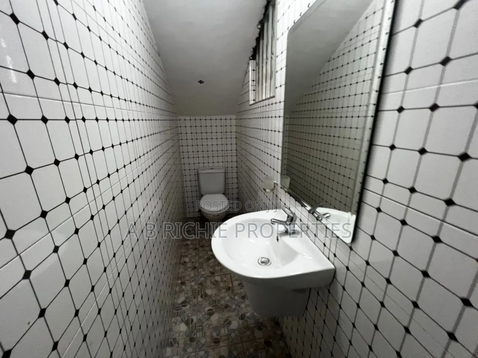 3bdrm House in Ab Richie Properties, Coca Cola for sale
