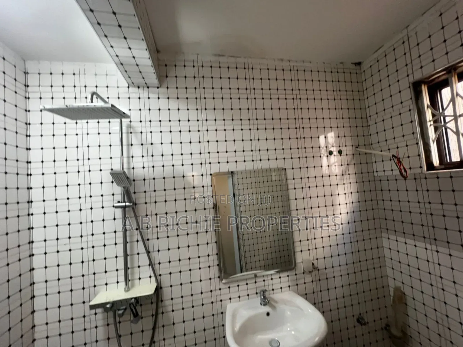 3bdrm House in Ab Richie Properties, Coca Cola for sale