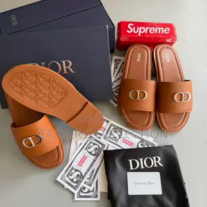 Dior (Cd) Grained Calfskin Slide Slippers.