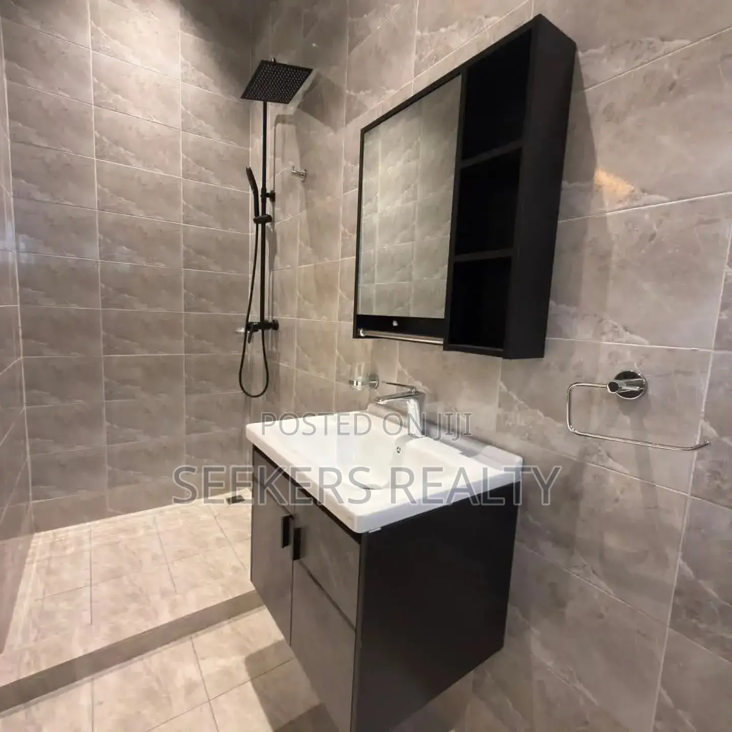 3bdrm House in Seekers Realty, Accra Metropolitan for sale