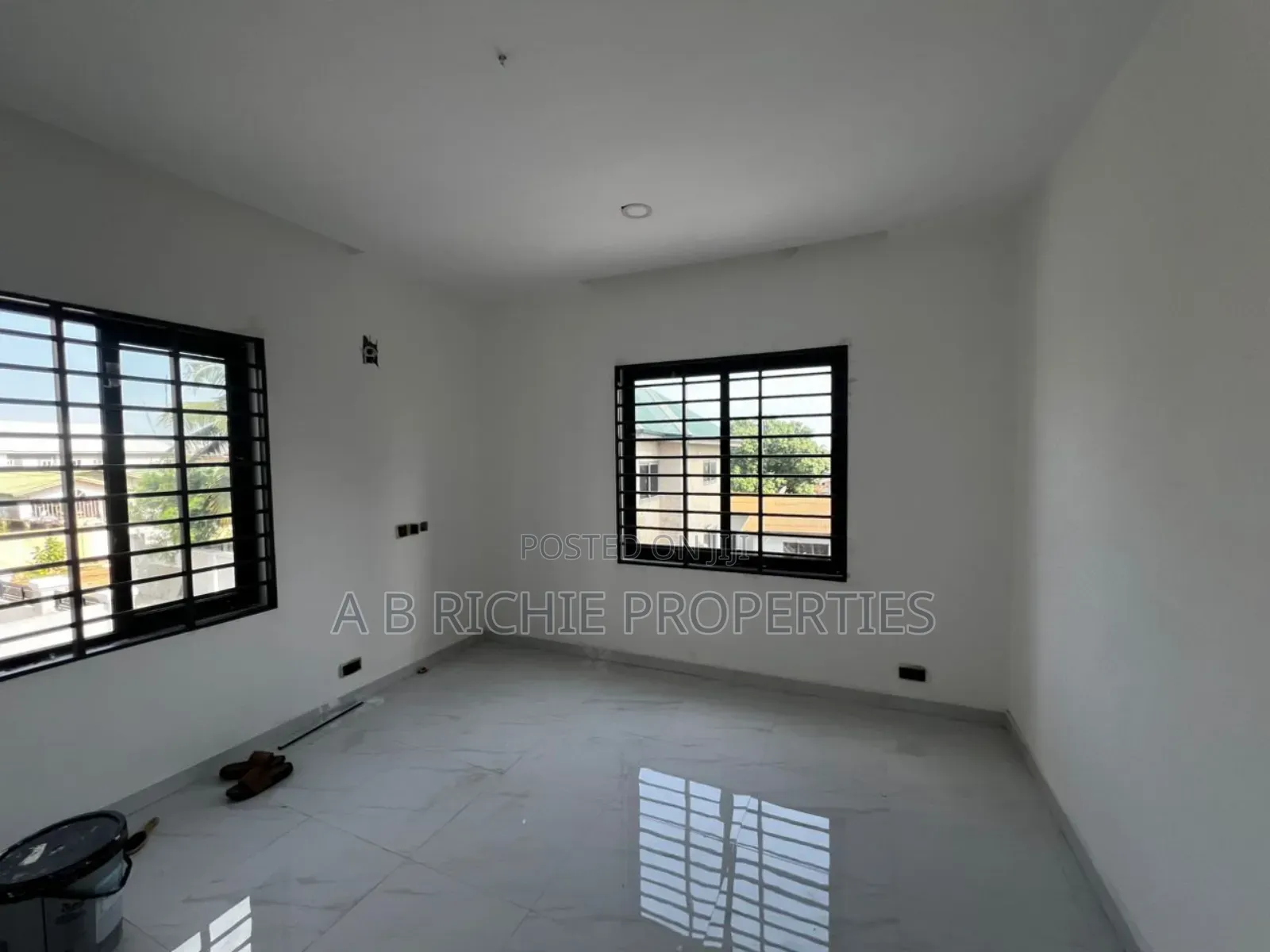 3bdrm House in Ab Richie Properties, Baatsona Total for sale