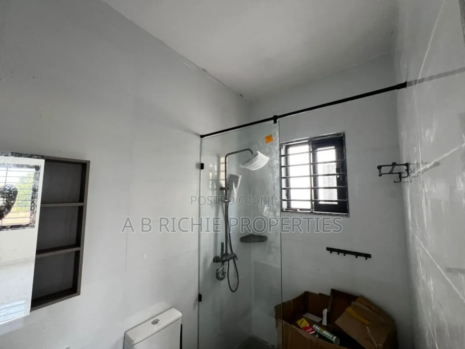 3bdrm House in Ab Richie Properties, Baatsona Total for sale