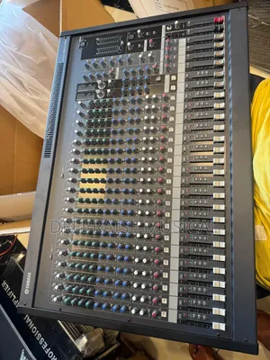 Yamaha Mg24 Channel Mixer