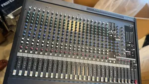 Yamaha Mg24 Channel Mixer