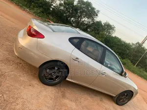 Hyundai Elantra GLS 2010 Gold