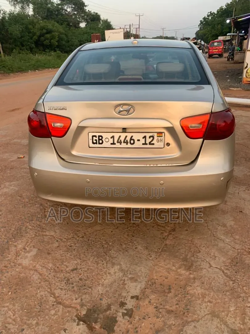 Hyundai Elantra GLS 2010 Gold