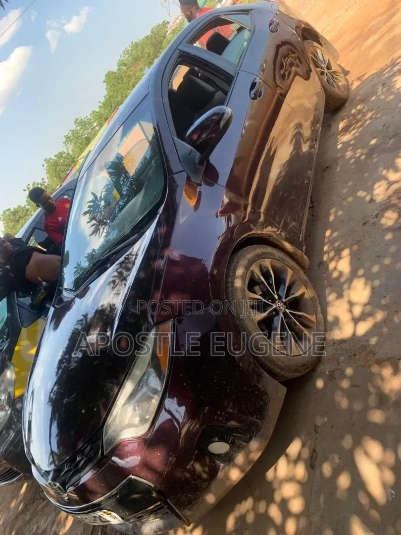 Toyota Corolla LE 4dr Sedan (1.8L 4cyl CVT) 2016 Purple