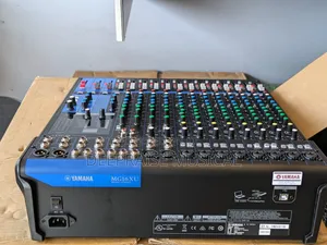 Yamaha Mg16 Xu 16 Channel Mixer
