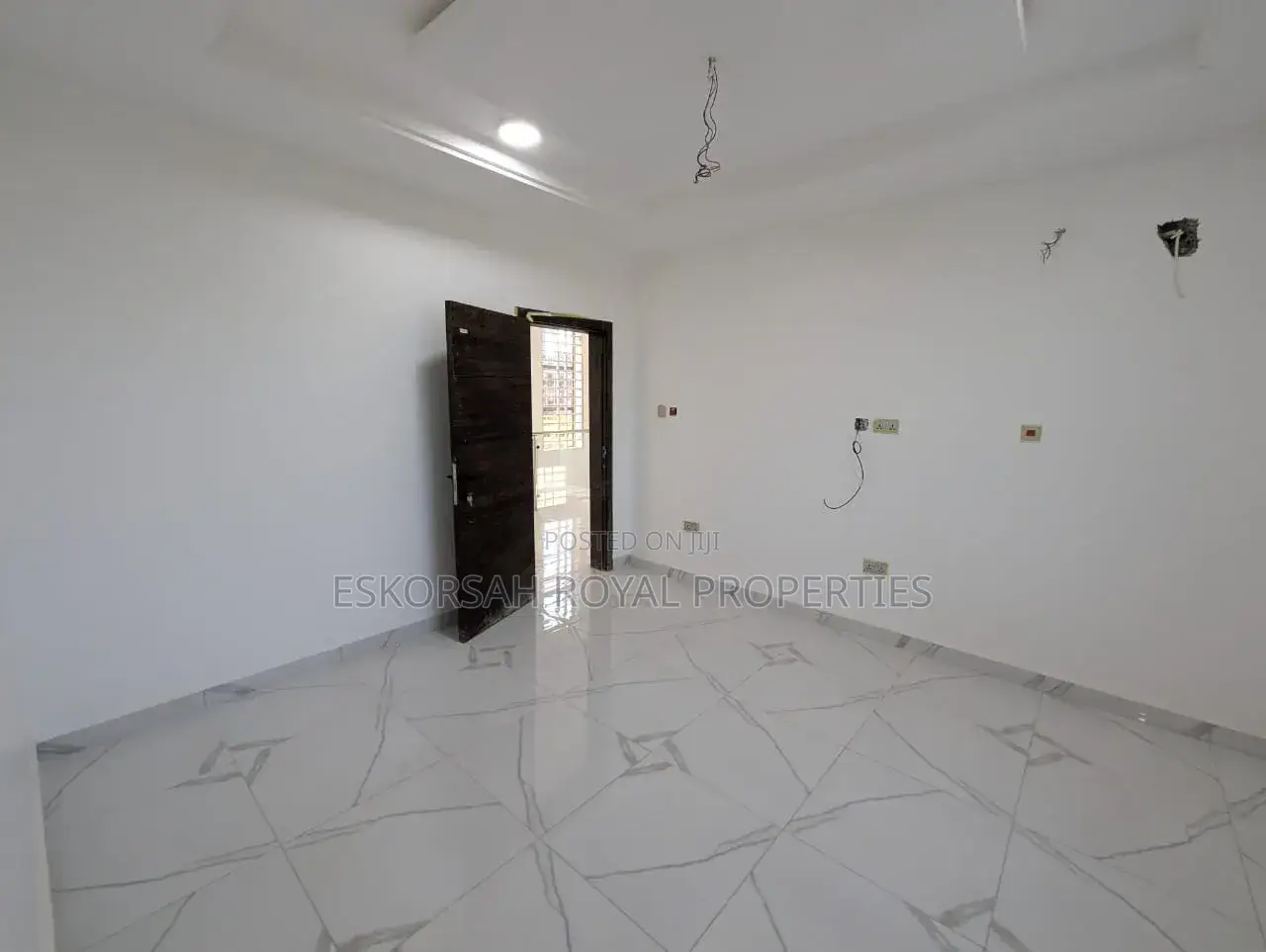 3bdrm House in Achimota Mill, Unity Closed for sale