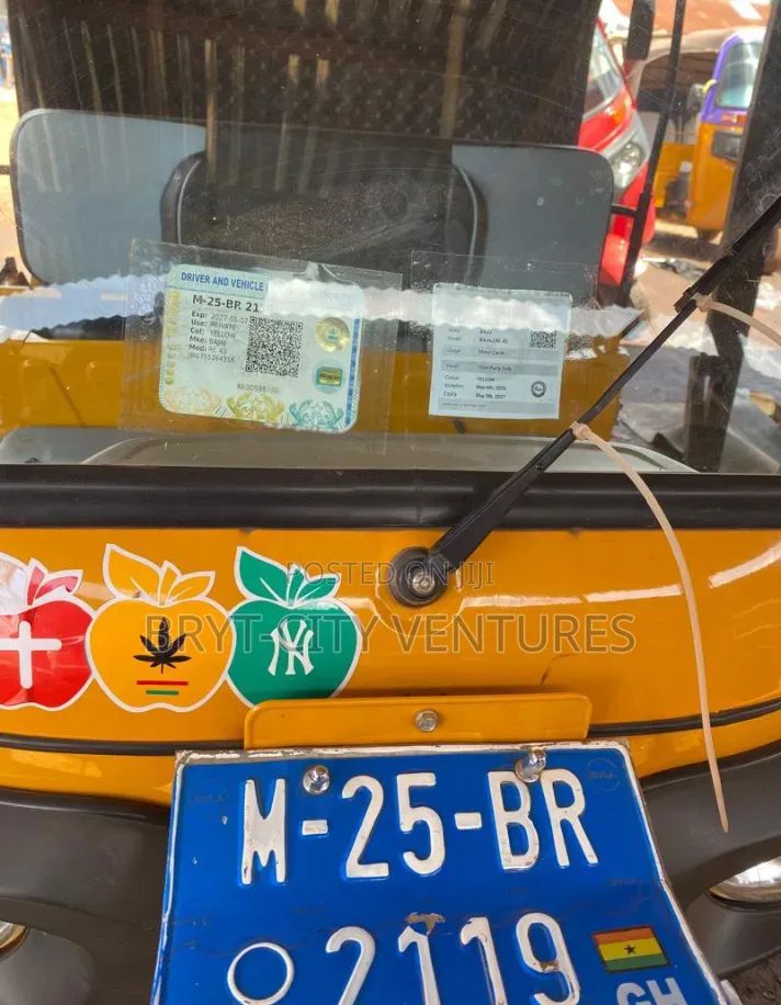 Bajaj RE 2024 Yellow