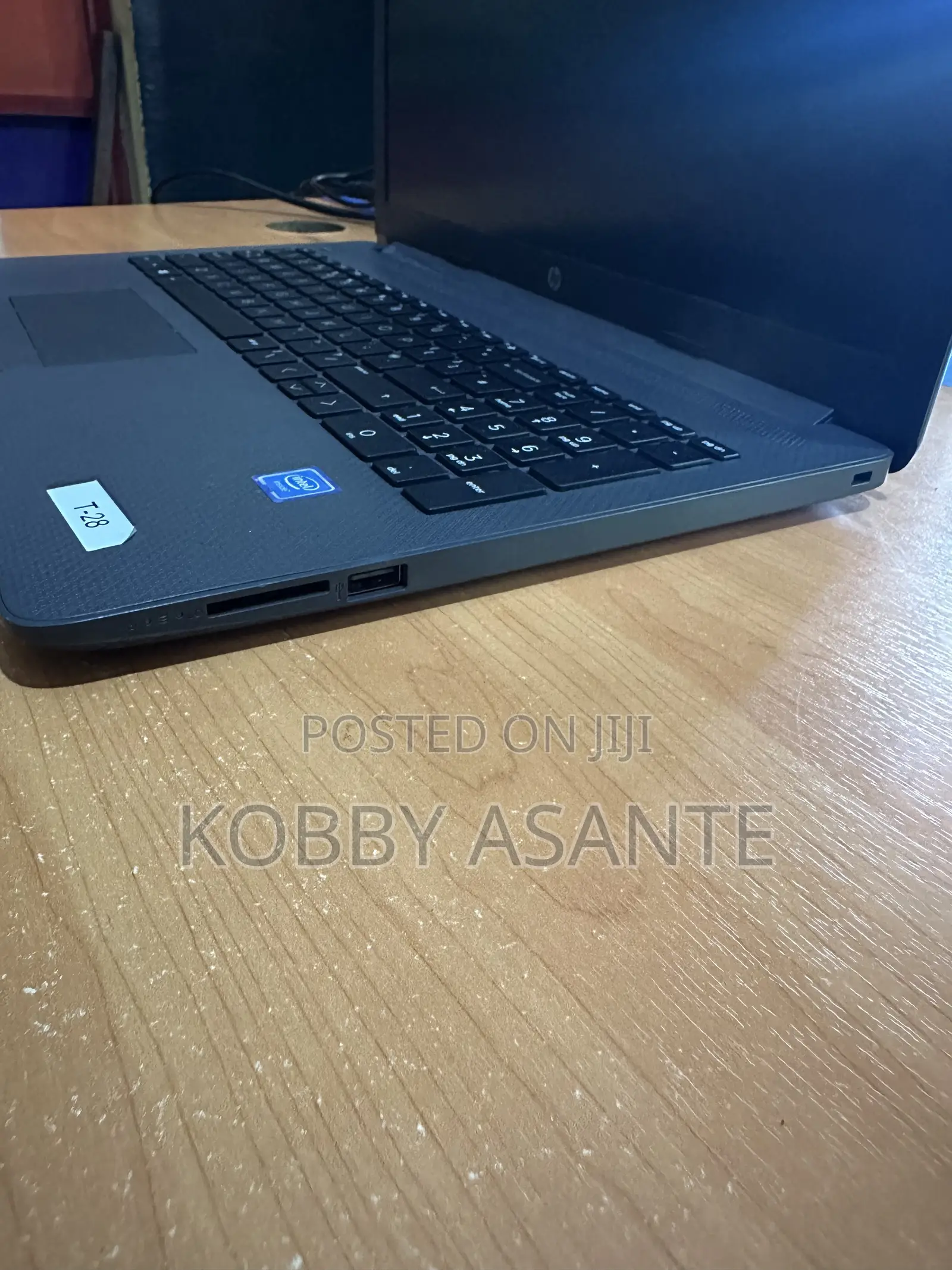 Laptop HP 250 G7 4GB Intel SSD 128GB