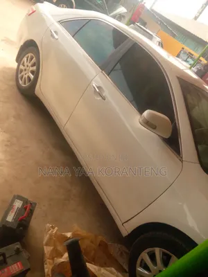 Toyota Camry 2.4 2008 White