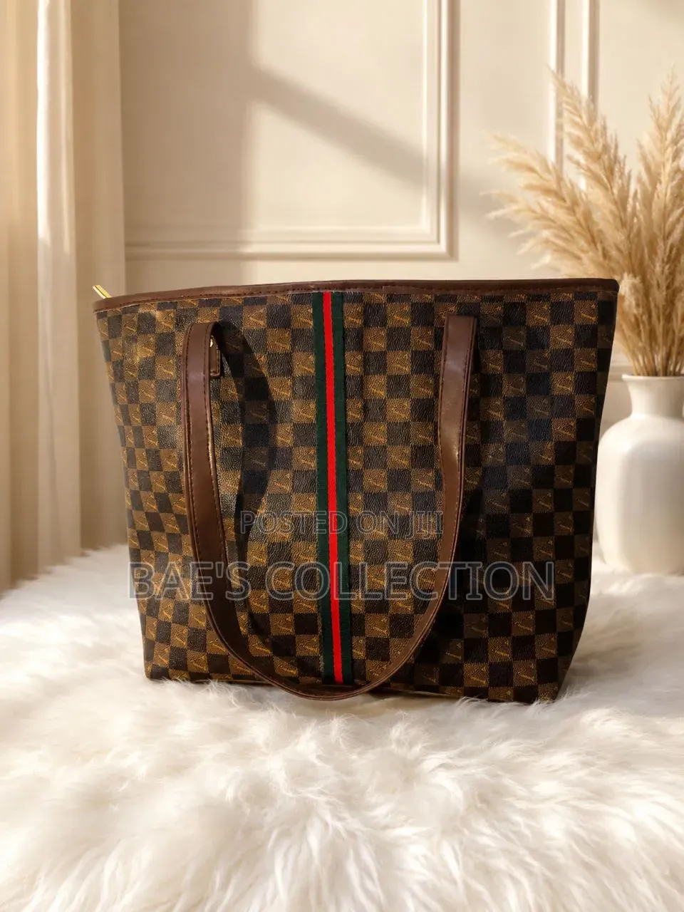 Leather Bags Available in Colours. Wholesale and Retail